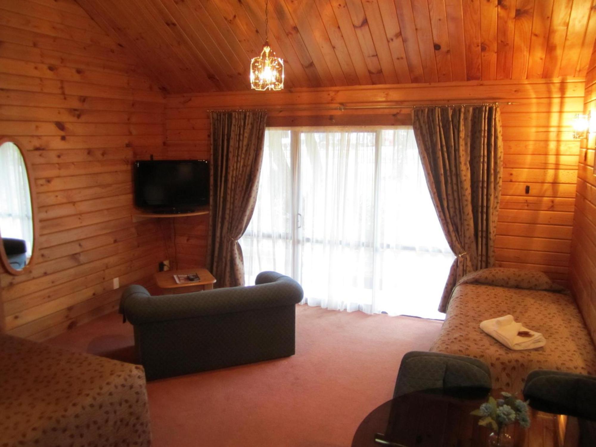 Alpine Lodge Motel Hanmer Springs Dış mekan fotoğraf